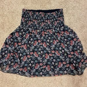 Cabi navy smocked skirt XS